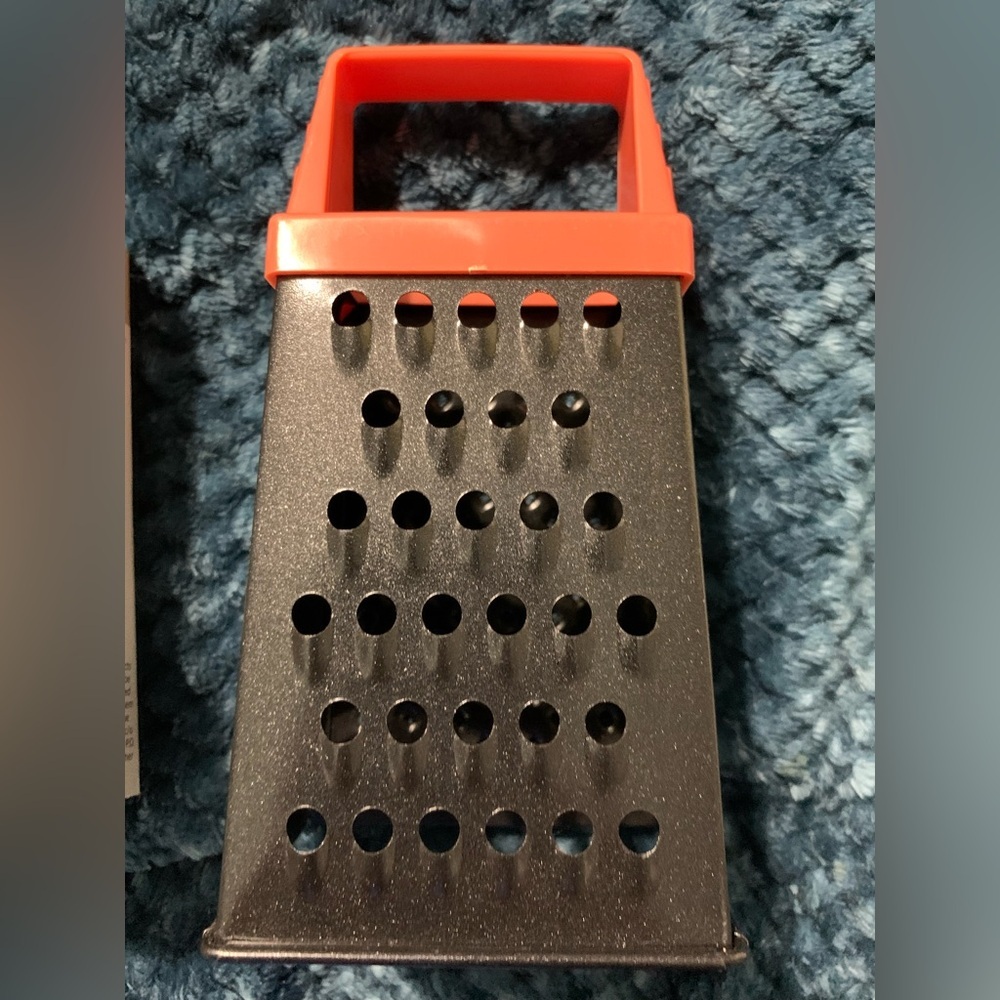 Mini Box Grater - Farberware. Non-stick. New! - Picture 2 of 3